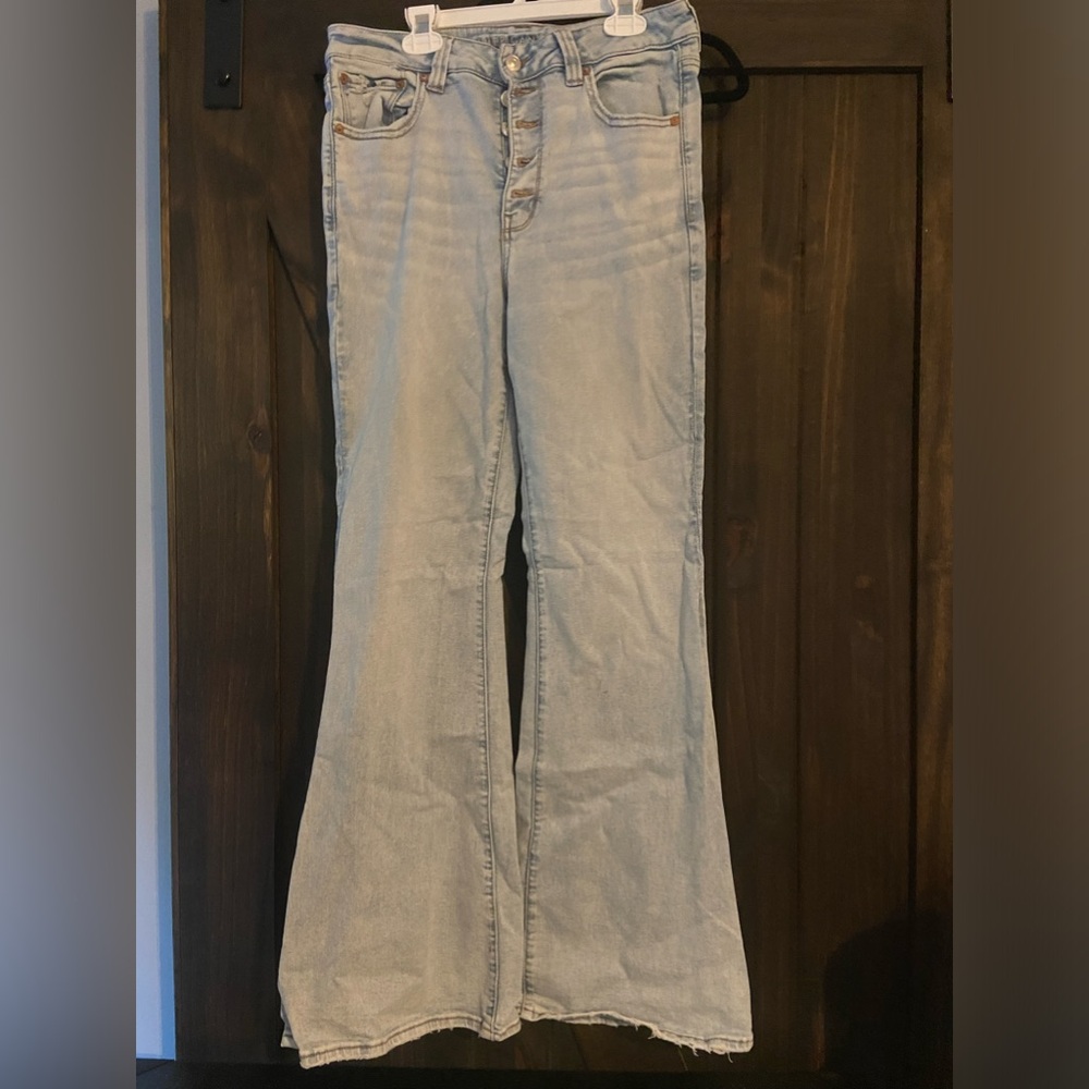 AMERICAN EAGLE SUPER HIGH RISE FLARE SIZE 12